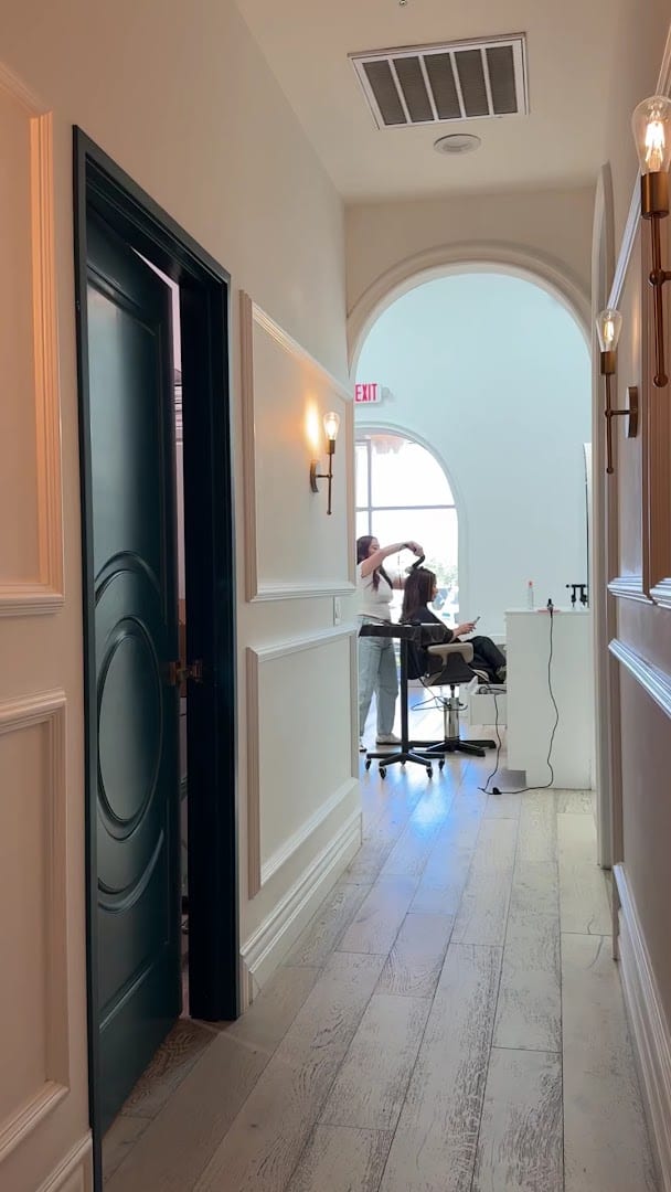 The Gregory Salon, photo 3