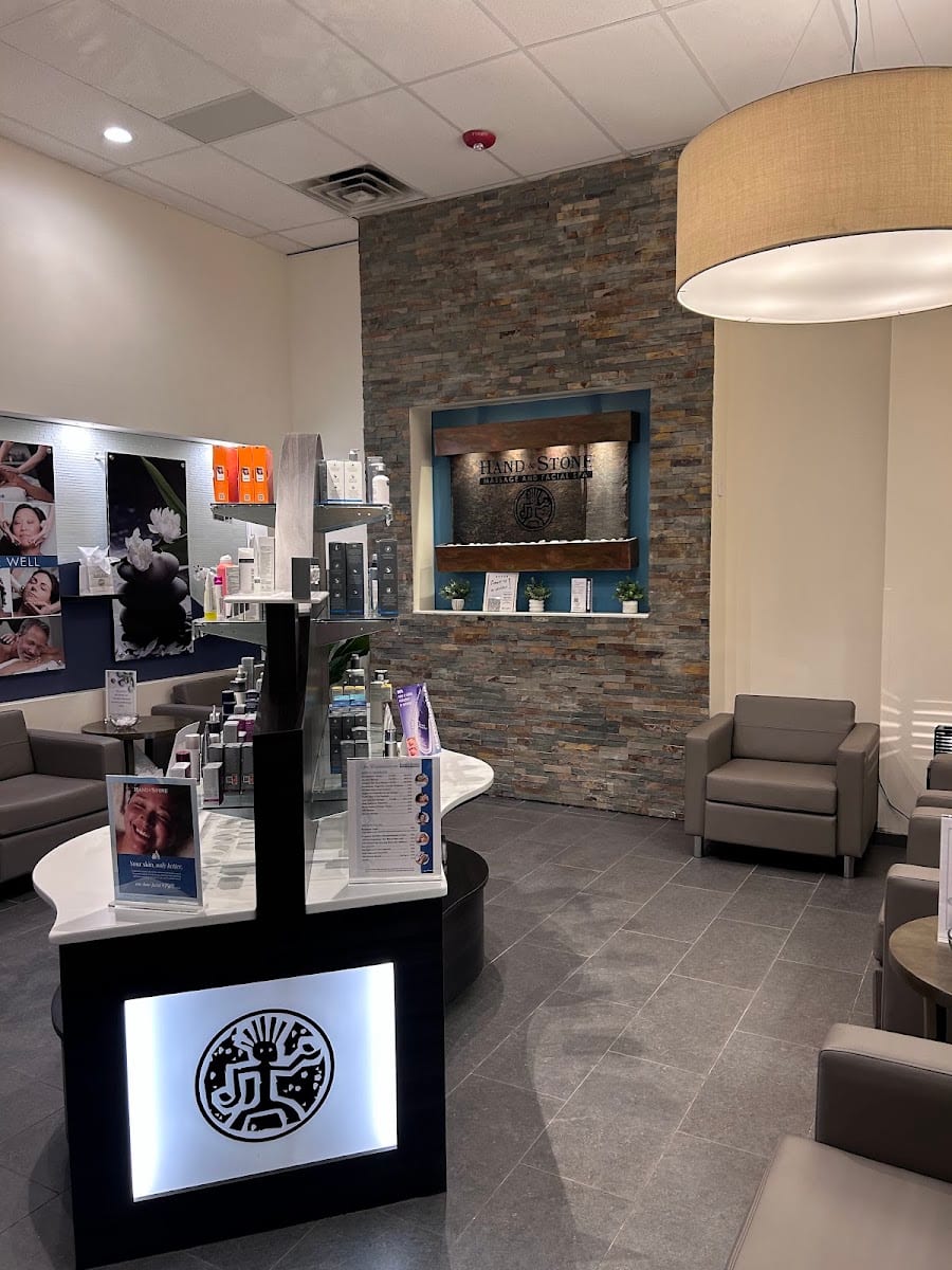 Hand & Stone Massage and Facial Spa, photo 2