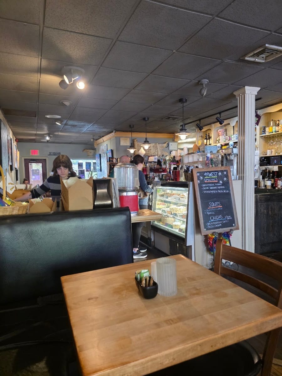 49 West Coffeehouse, Winebar & Gallery, photo 3