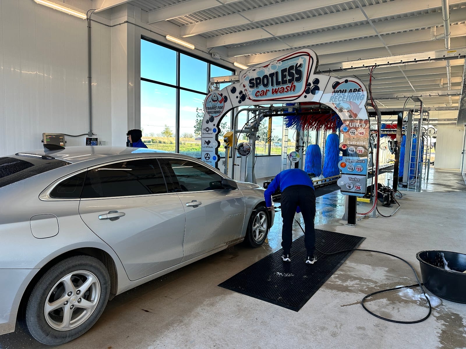 Spotless Car Wash, photo 3