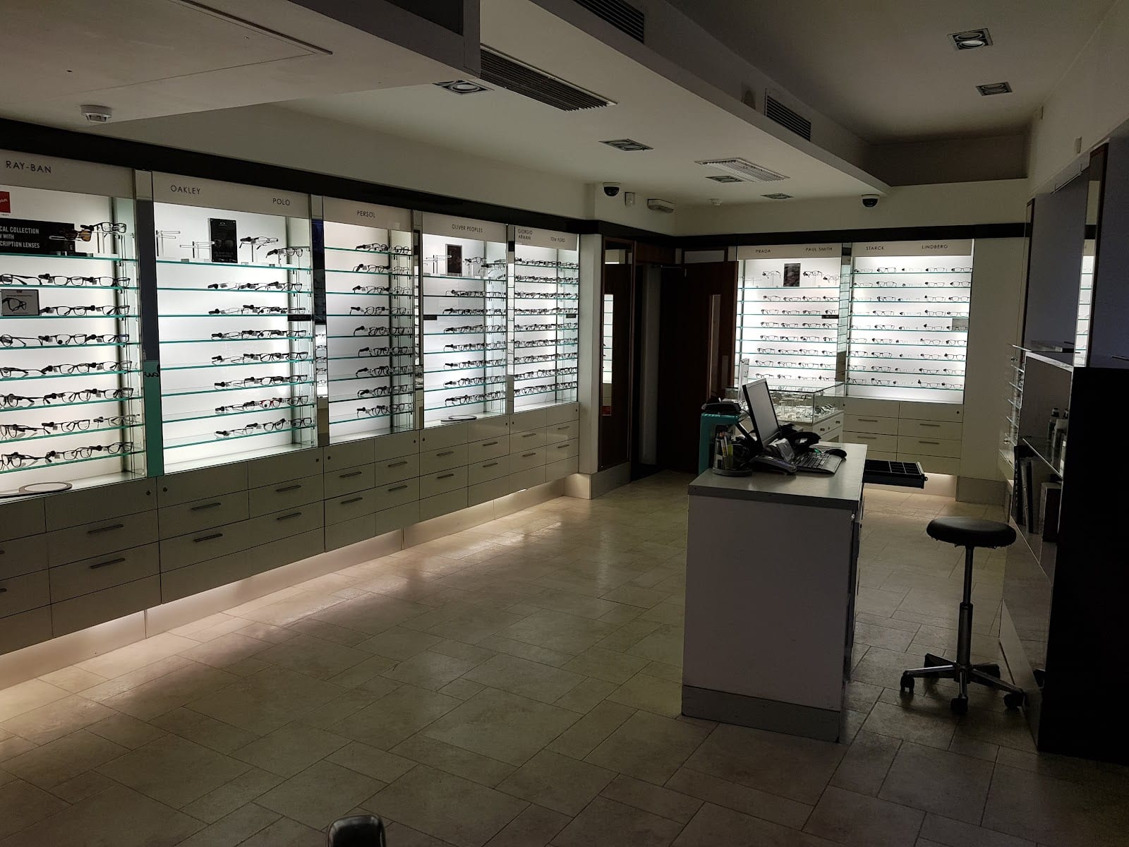 David Clulow Opticians - London - Cornhill, photo 4