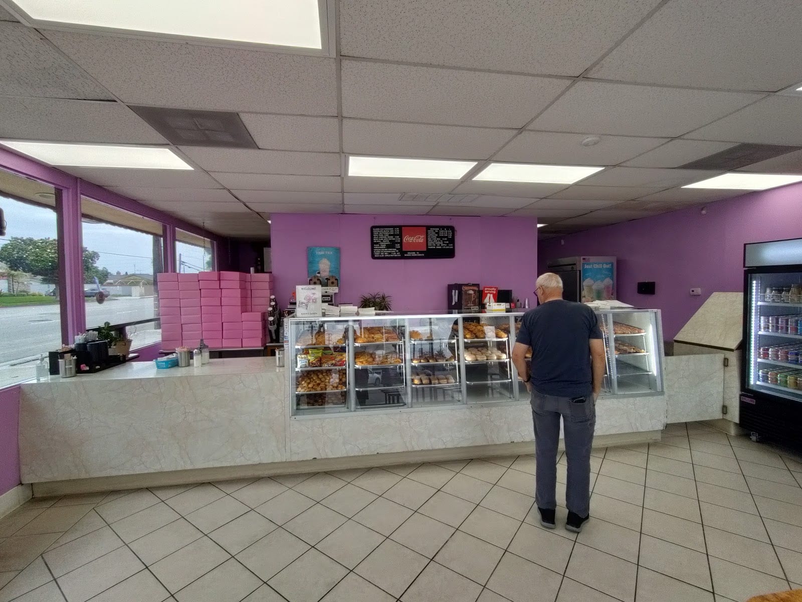 Baker's Dozen Donuts, photo 2
