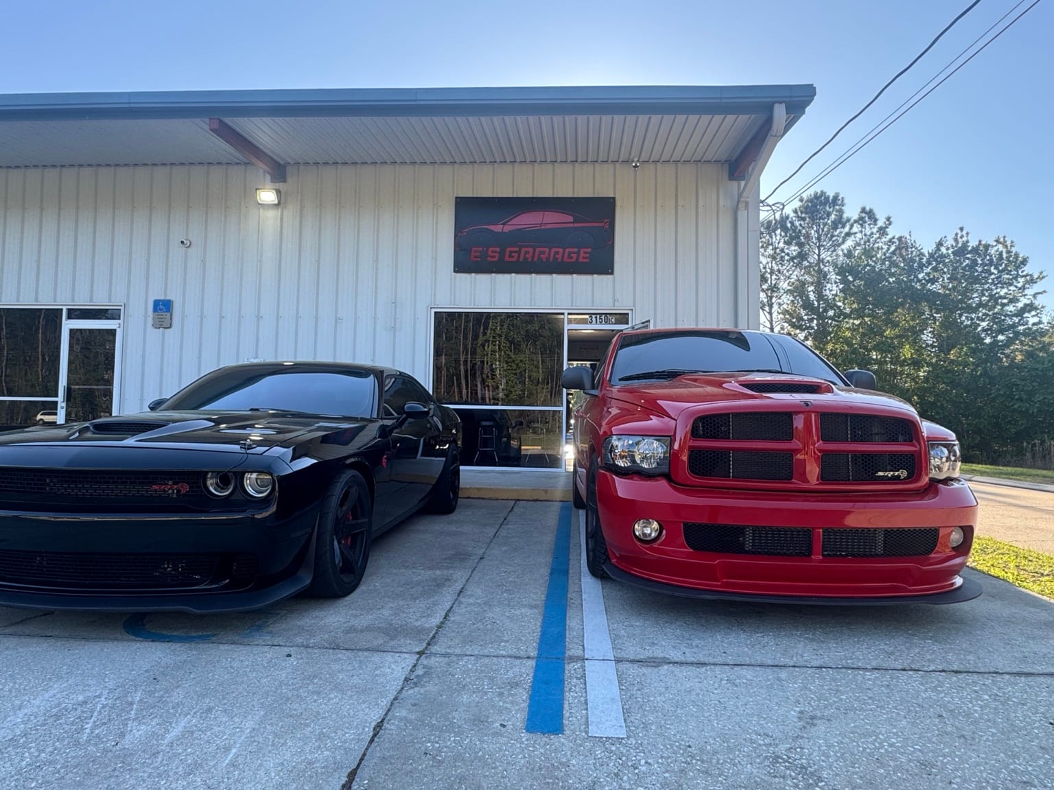 E's Garage, photo 2