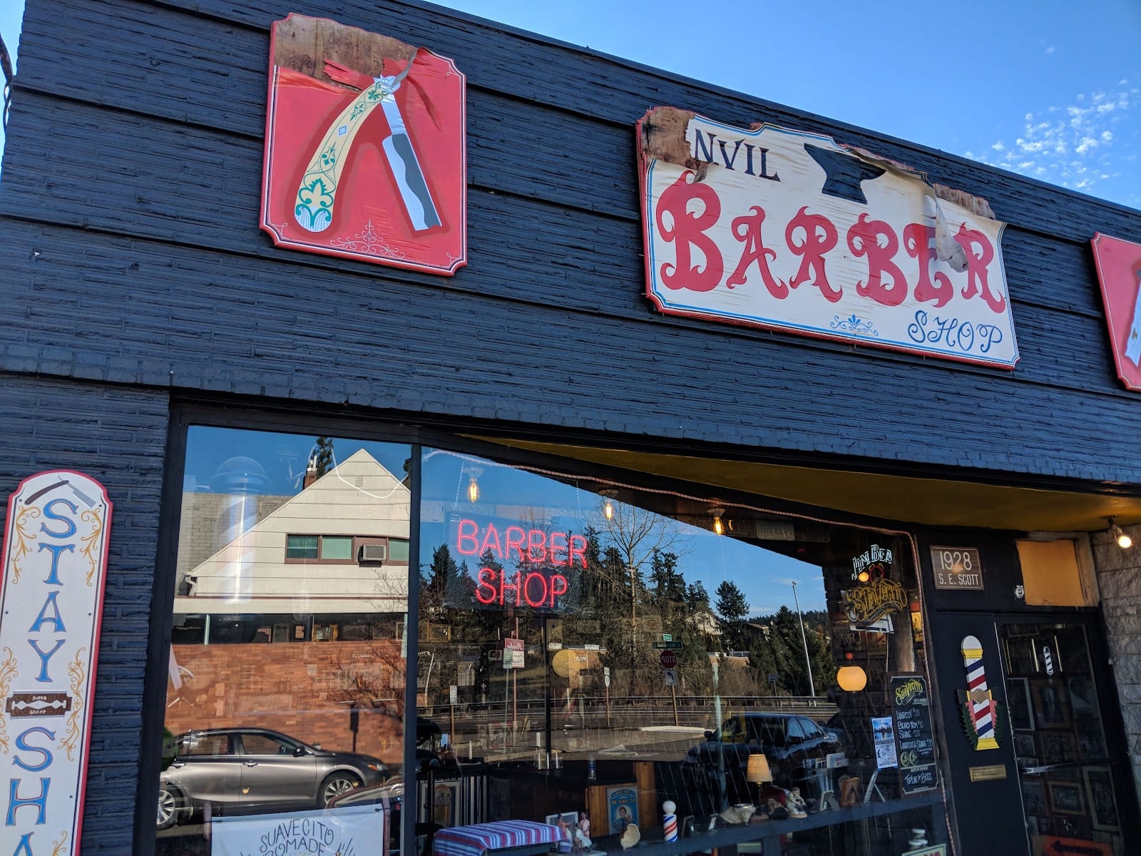 Anvil Barber Shop, photo 3