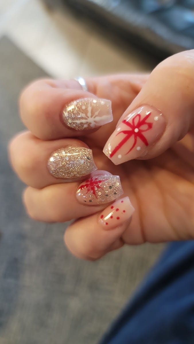 Tangles Salon & Spa
