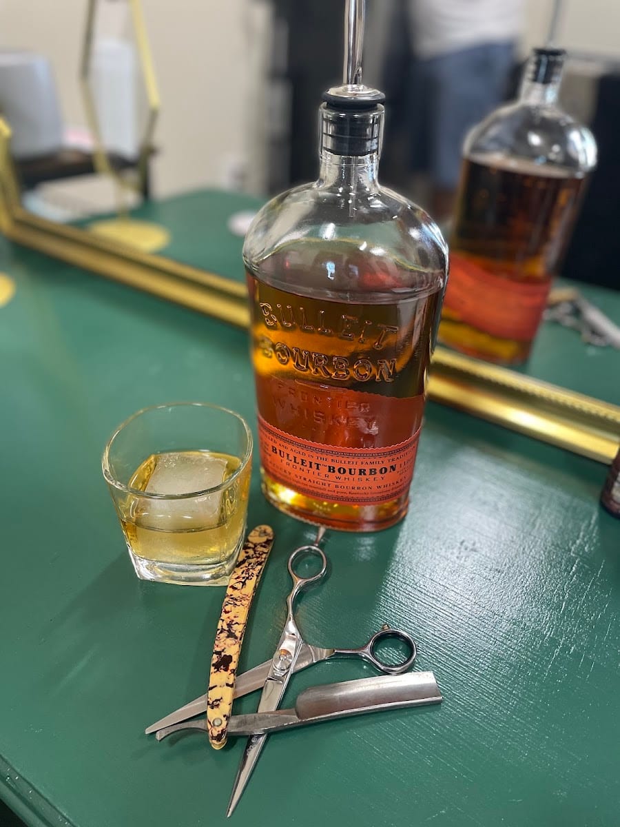 Blades & Bourbon, photo 2