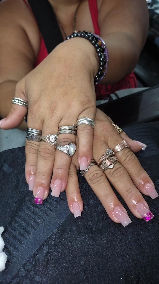 Magic Touch Hair & Nail Salon