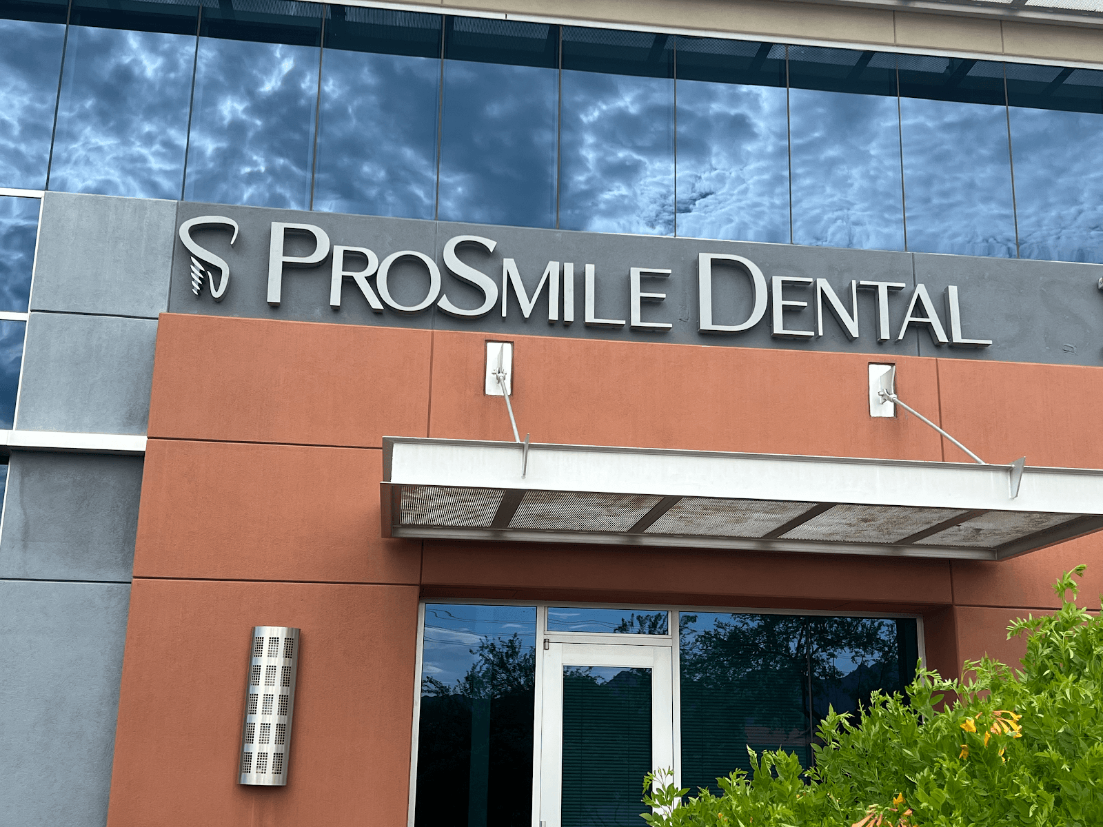 ProSmile Dental Implant Center
