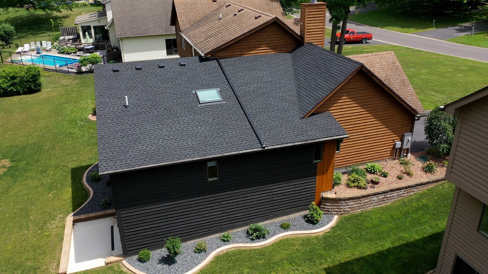 Oaks Roofing & Siding