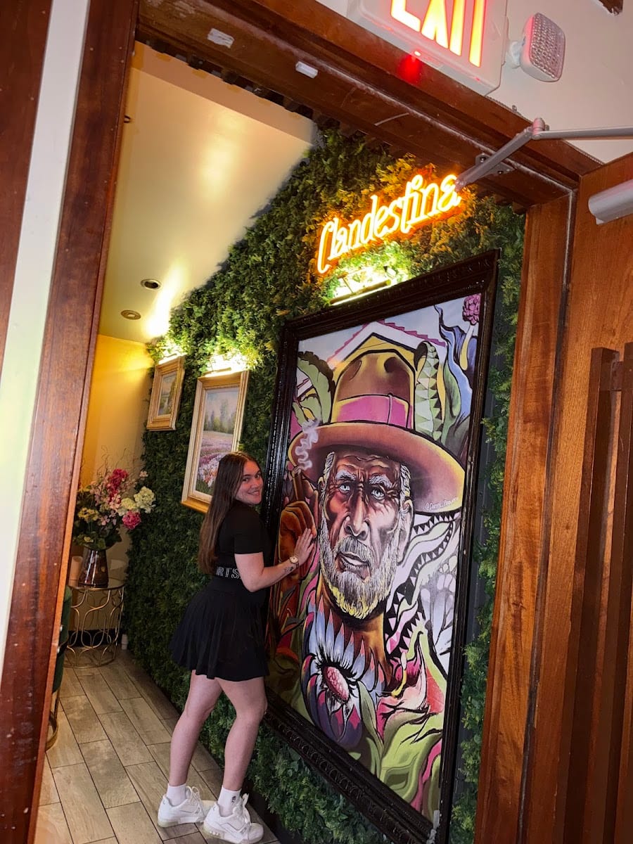Mamajuana Cafe