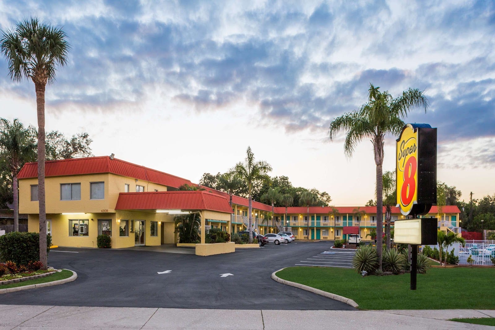 Sundial Motor Inn, photo 3