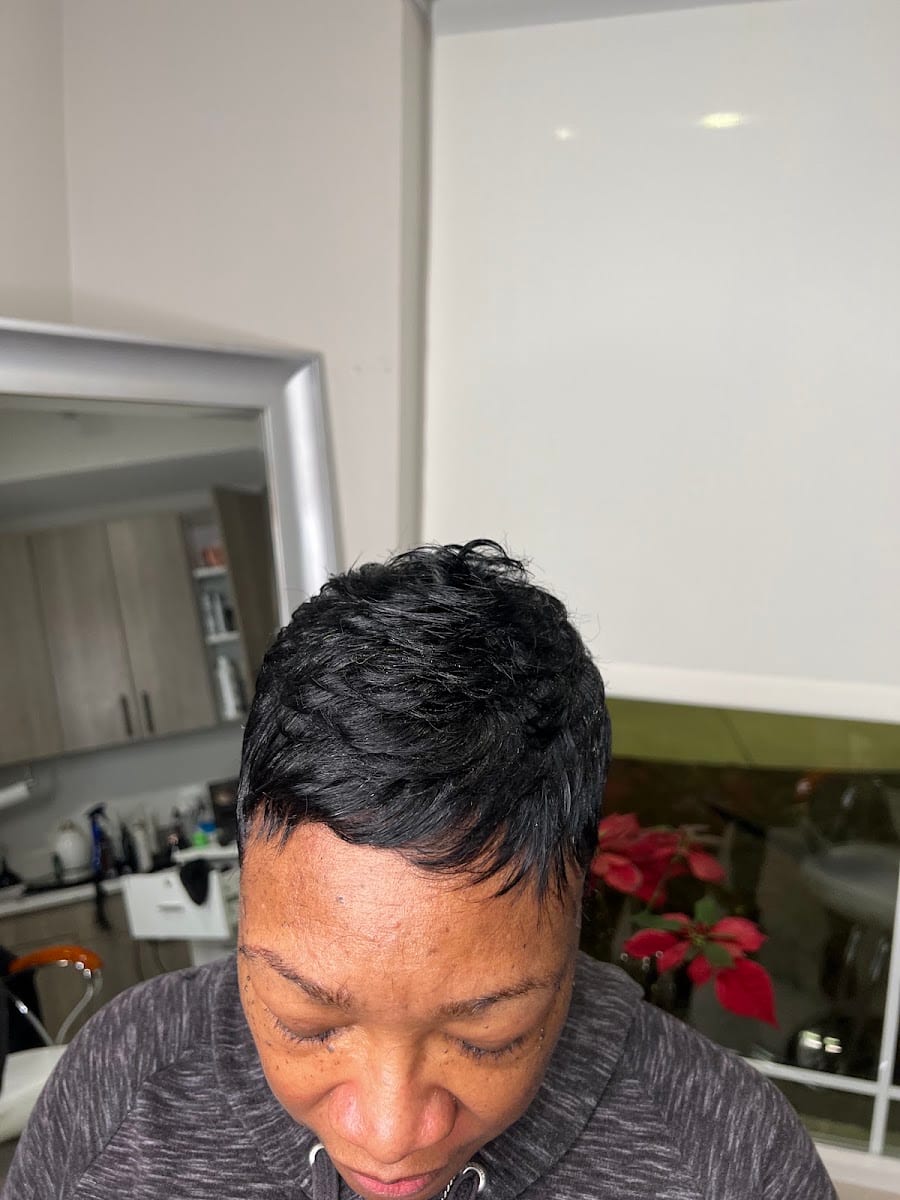 LadyFarrell Hair & Health