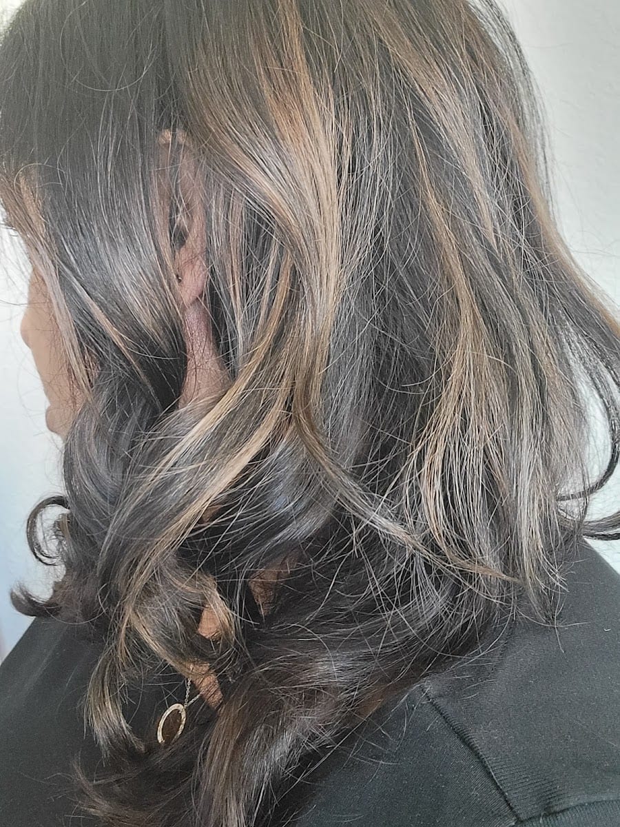 Mosaic Salon, photo 3