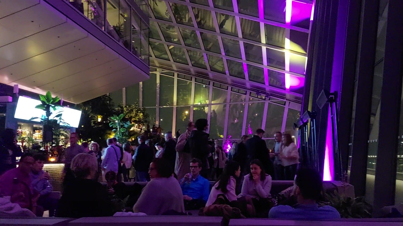 Sky Pod Bar, photo 2