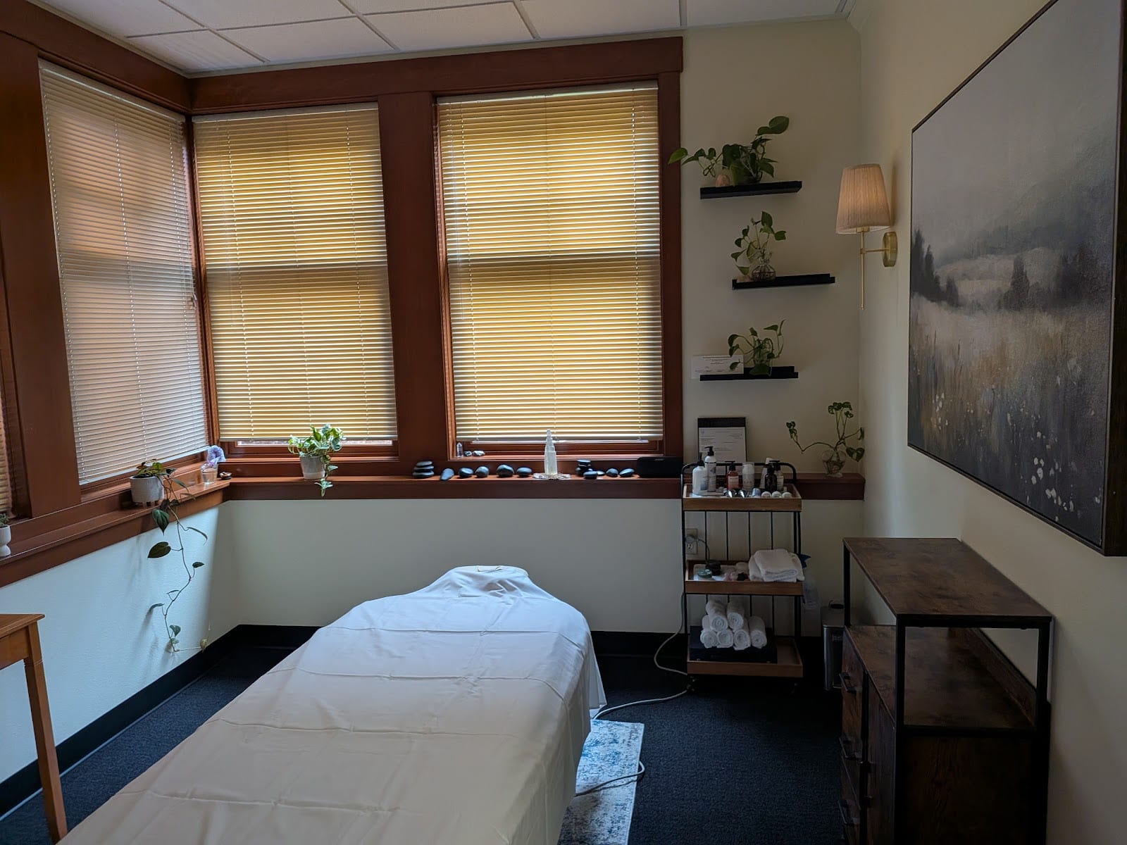 Essie Hicks & Associates Massage and Wellness