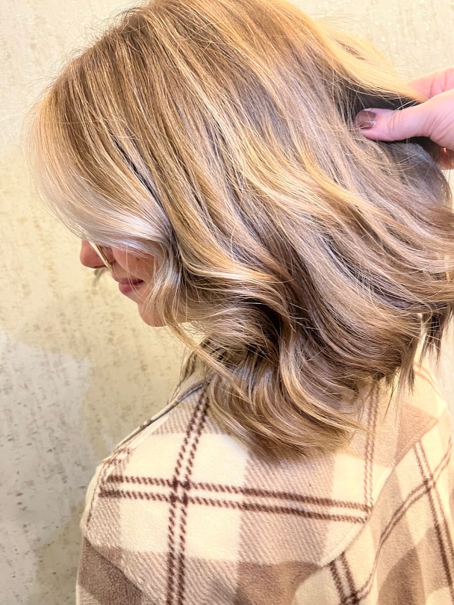 Salon Reign, photo 3