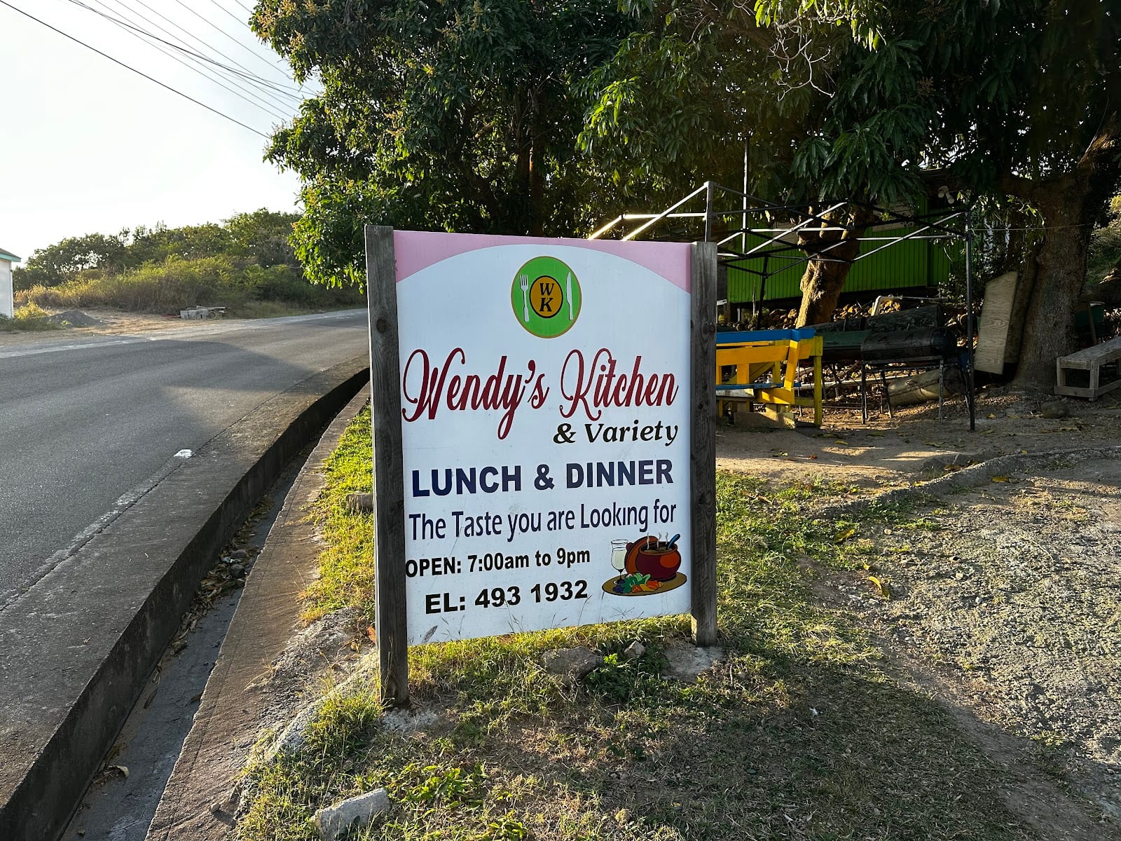 Wendy’s Kitchen & Variety Lunch & Dinner, photo 2