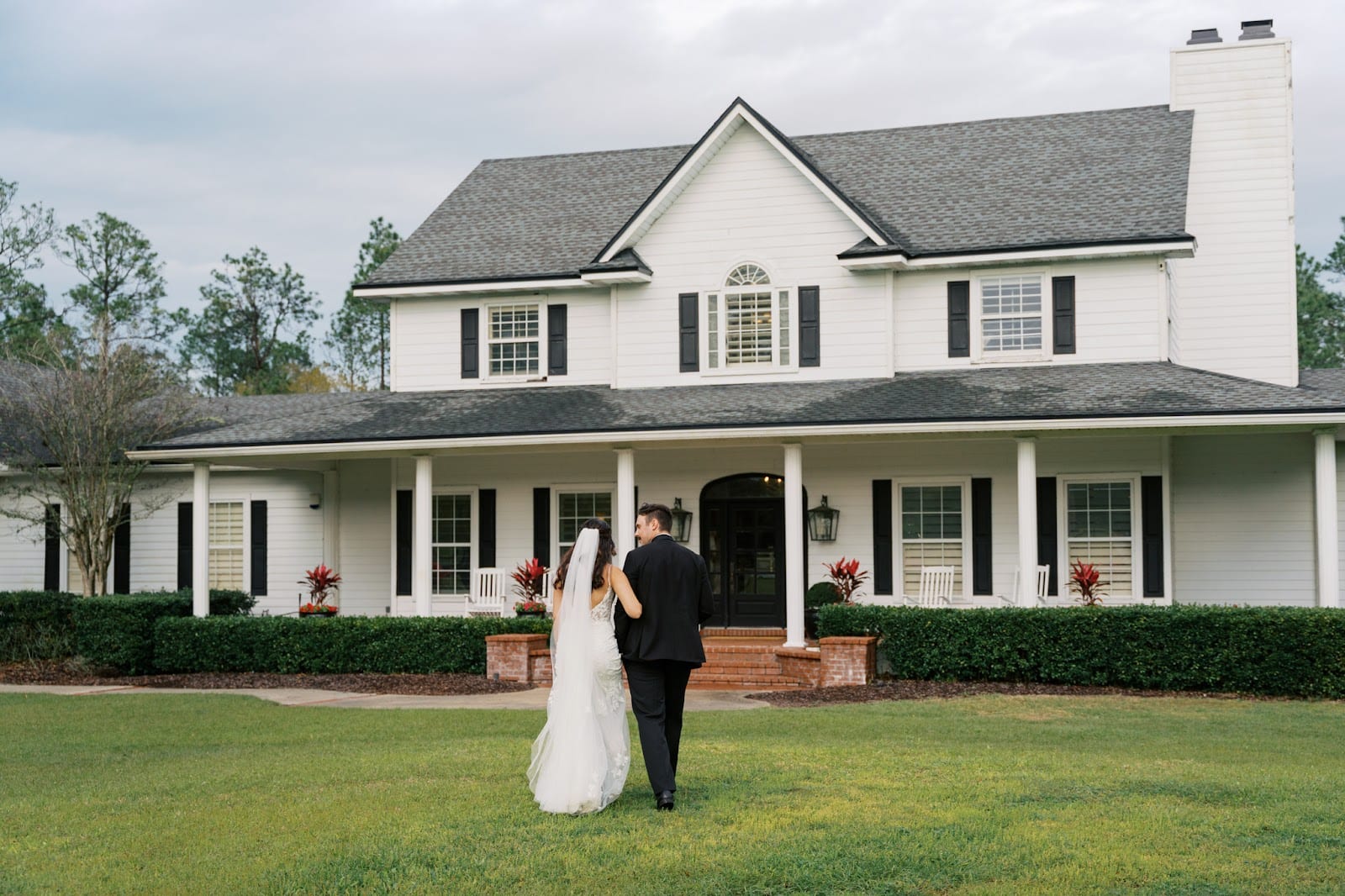 The Manor at 12 Oaks