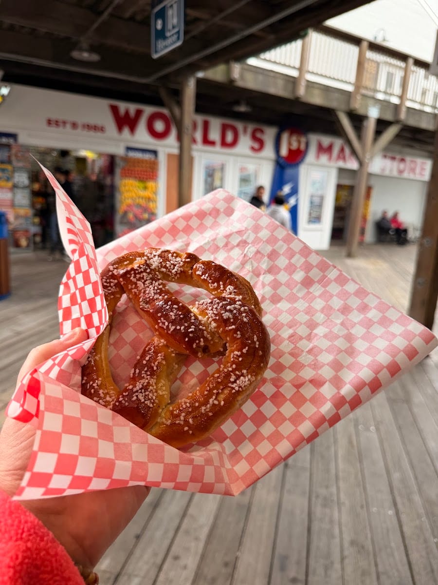 Aunt Fanny's Hot Pretzels