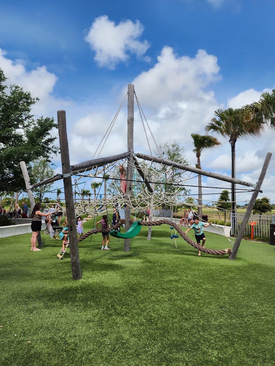 Downtown Wellen Playground, photo 3