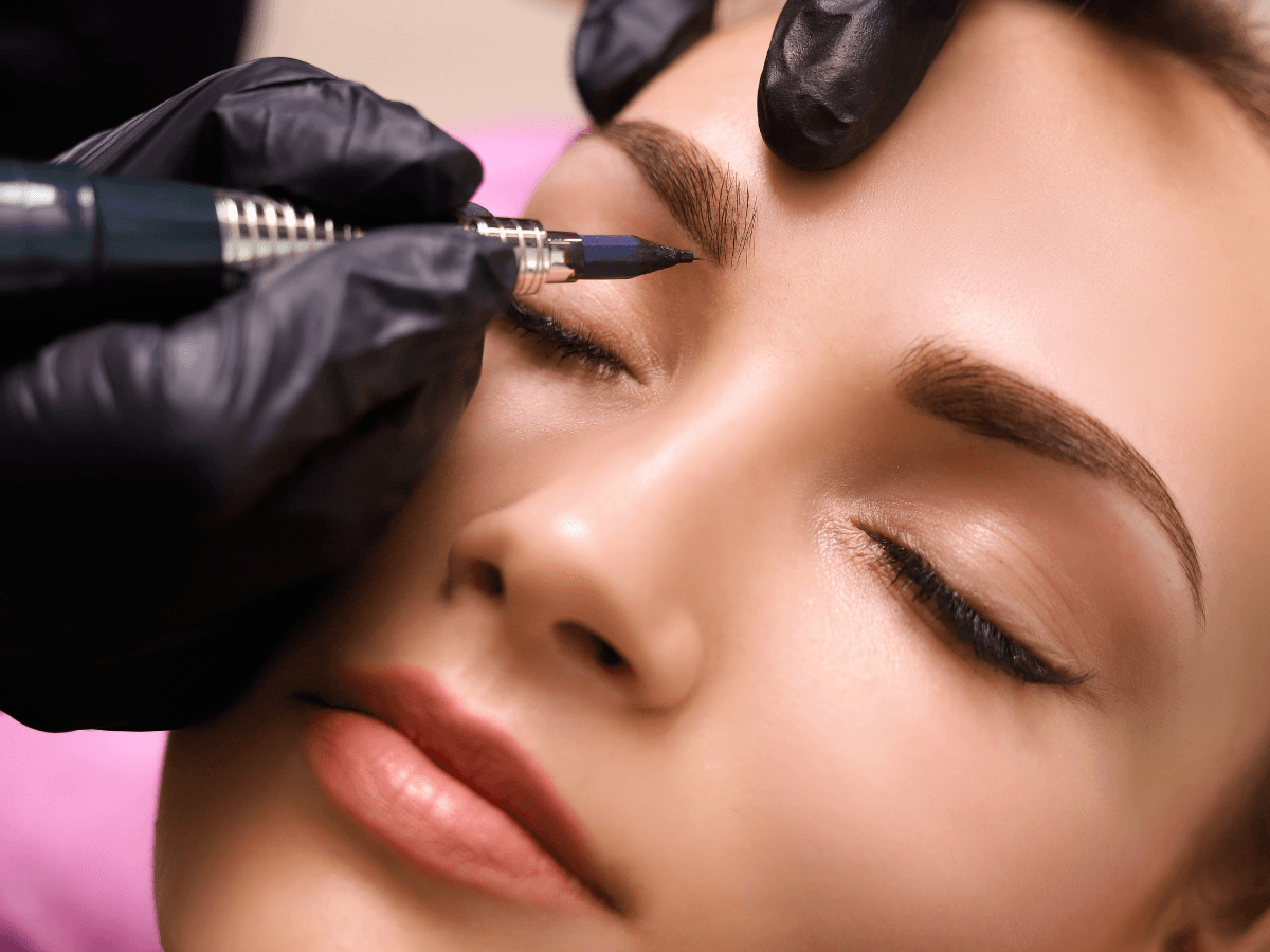 A W Brows & Lashes, photo 2