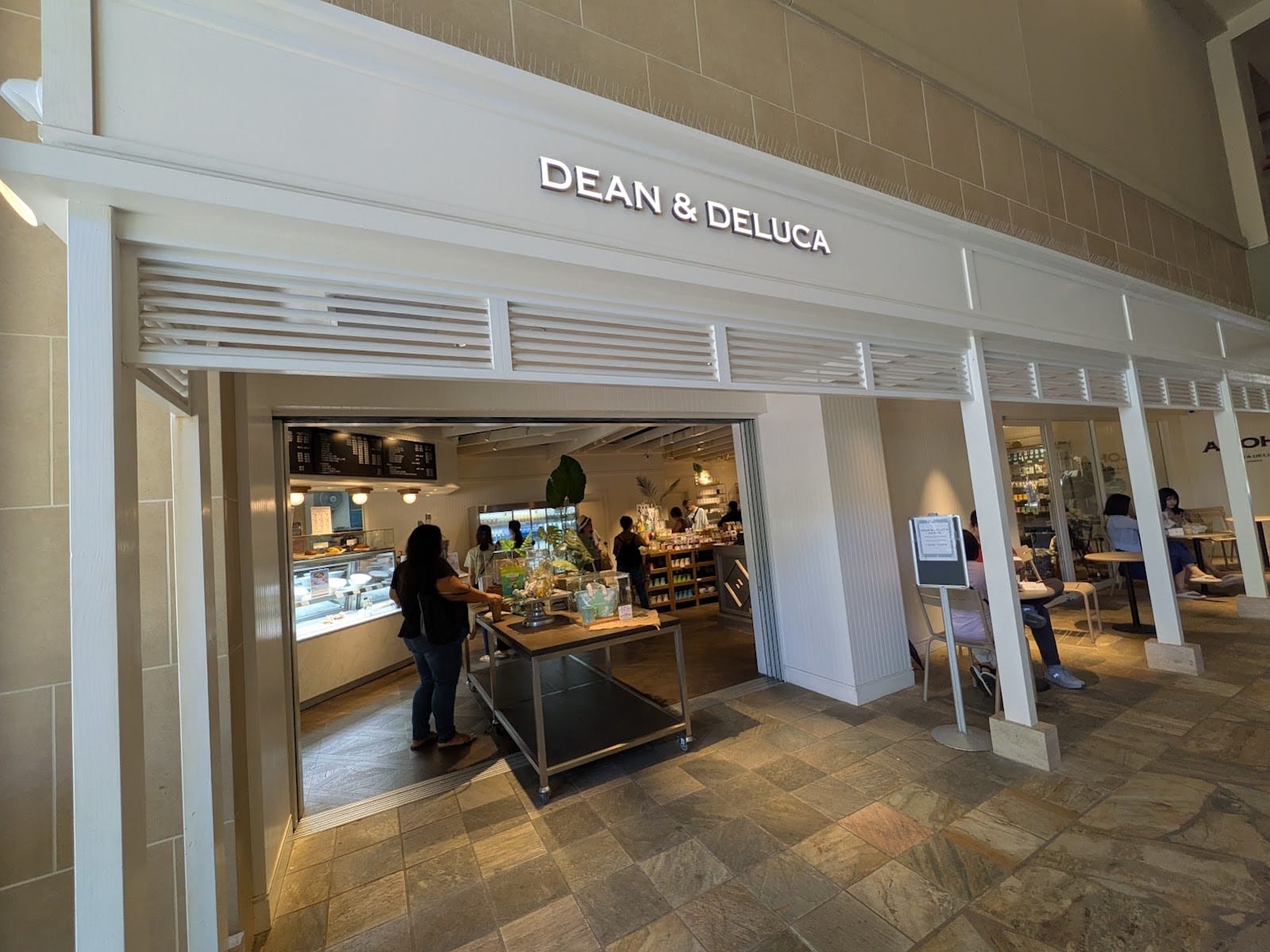 DEAN & DELUCA HAWAII - ROYAL HAWAIIAN CENTER STORE, photo 4