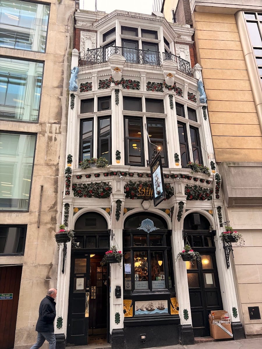 The Ship, photo 4