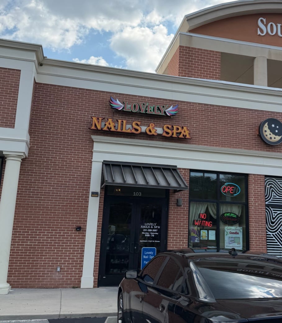 Lovely Nails & Spa
