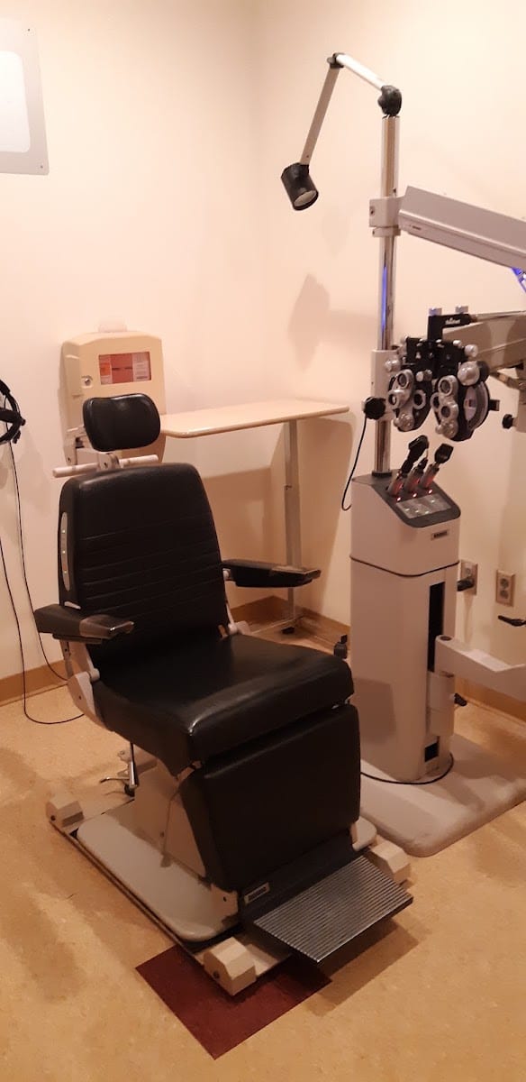 David and Ilene Flaum Eye Institute Crittenden, photo 2