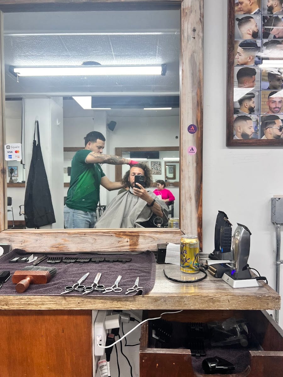 Clean Cut Barbershop, photo 2