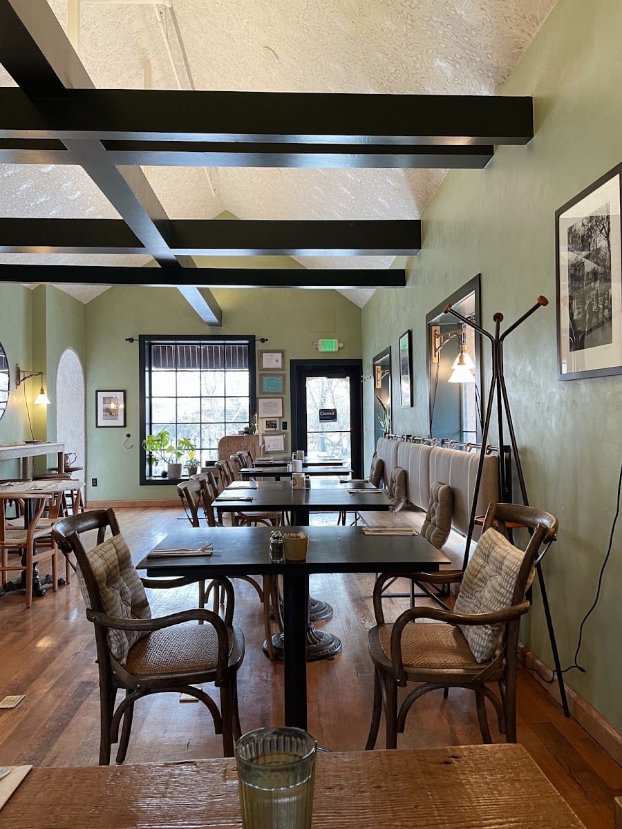 Trolley Cottage Café