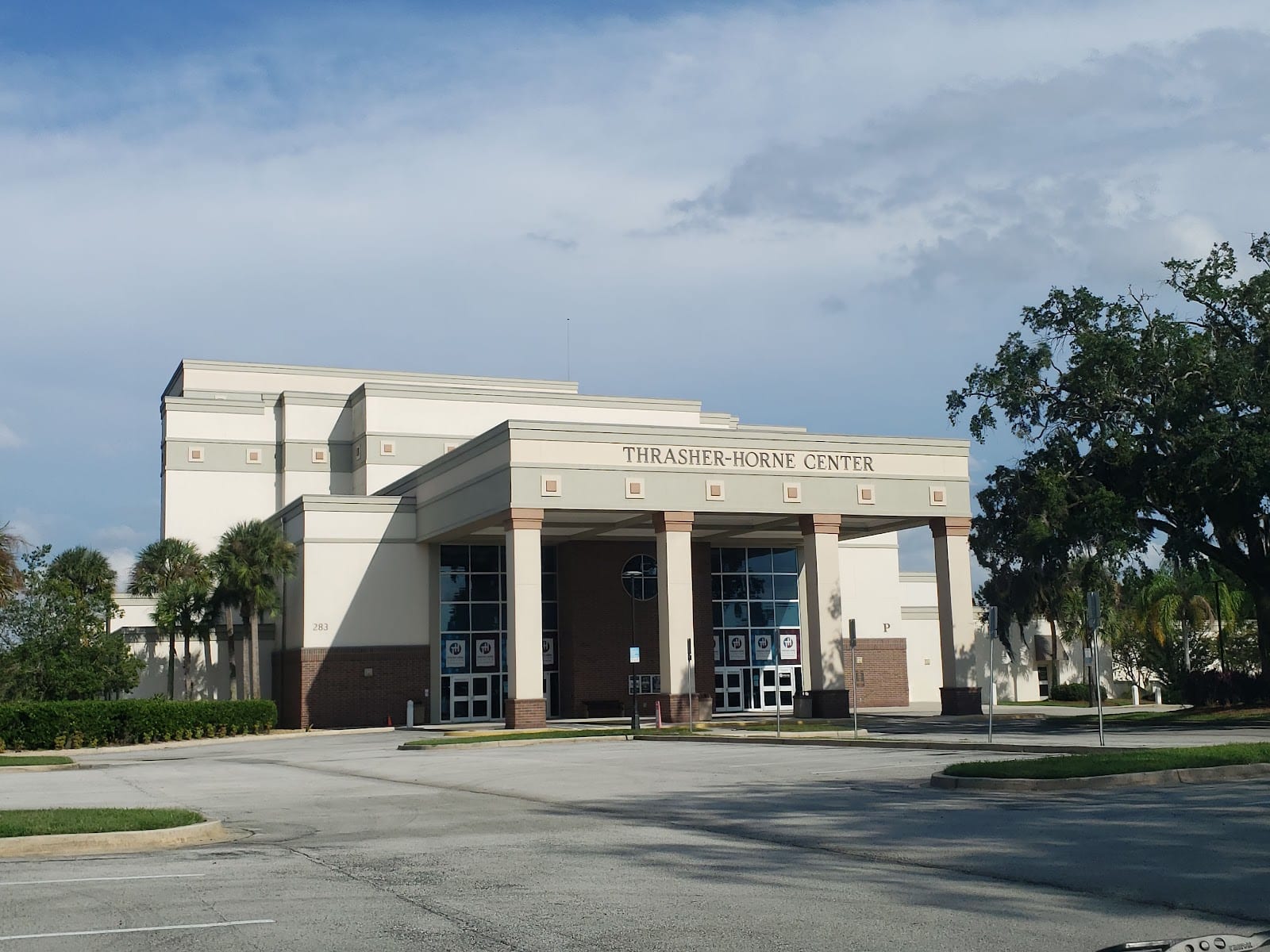Thrasher-Horne Center, photo 2