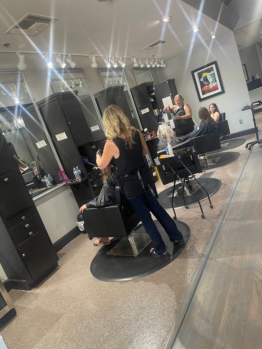 Salon Picasso, photo 2