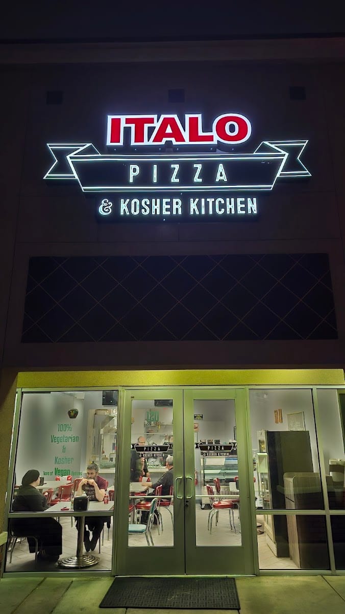 Italo pizza and kosher kitchen