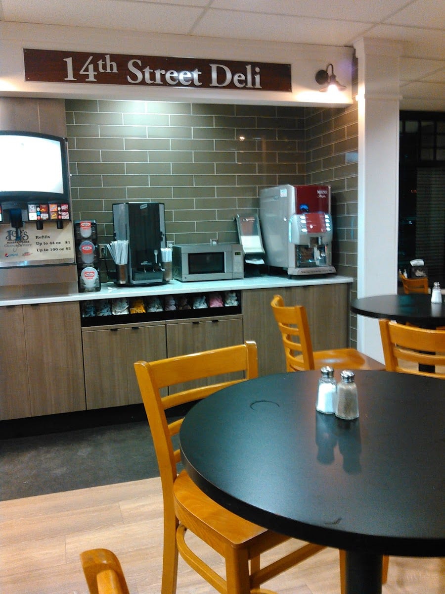 Lee's Marketplace, photo 2
