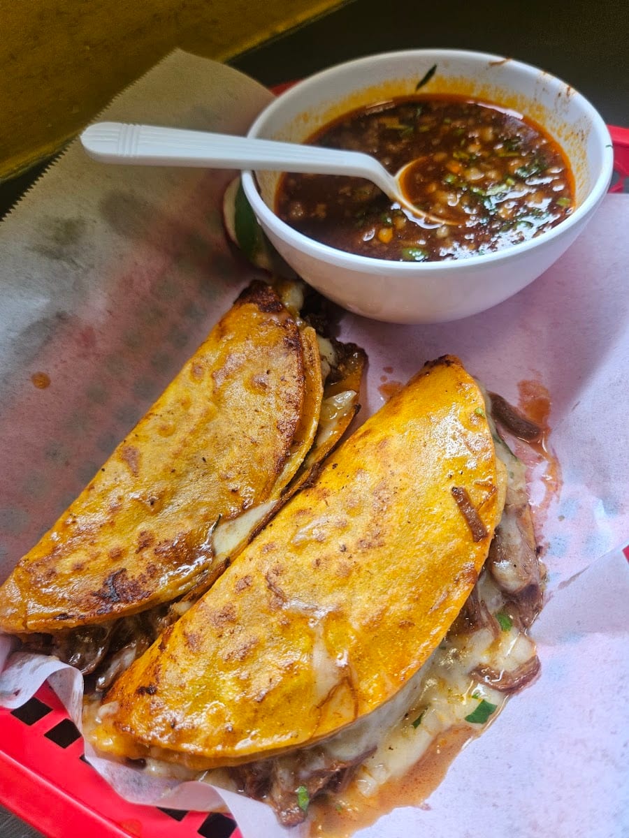 El Tesoro Taqueria and Grill, photo 2