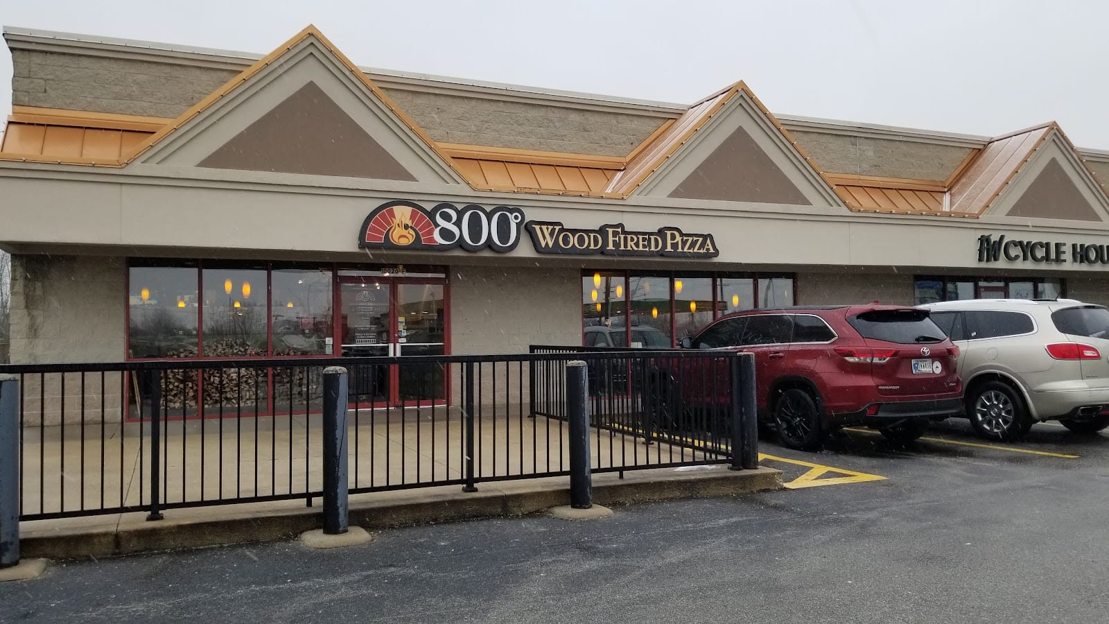 800 Degrees Wood Fired Pizza, photo 2