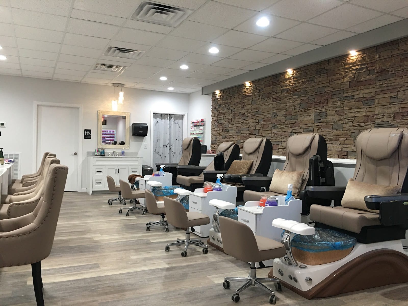 Rocket City Nails & Spa