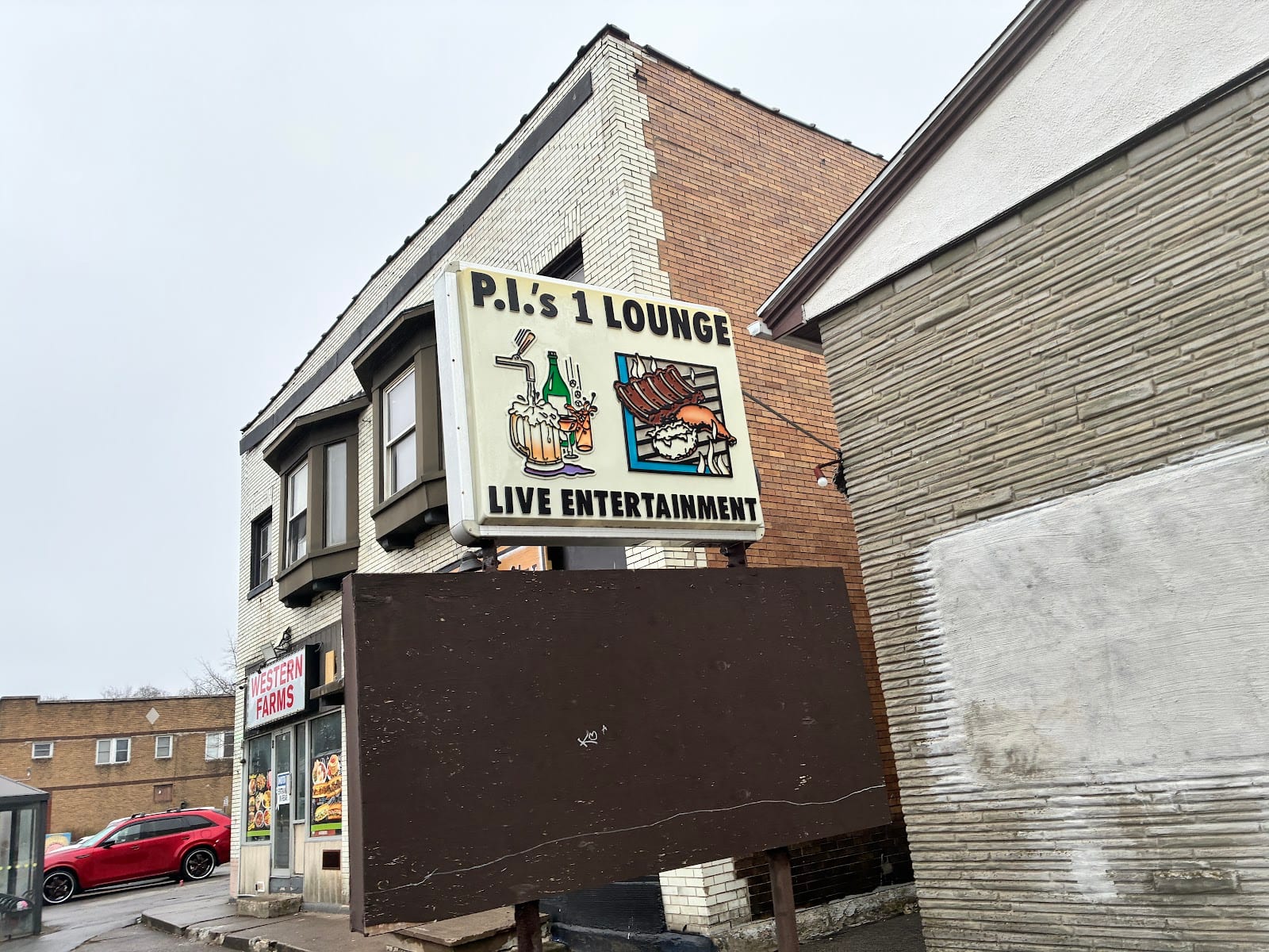 Pi's 1 Lounge