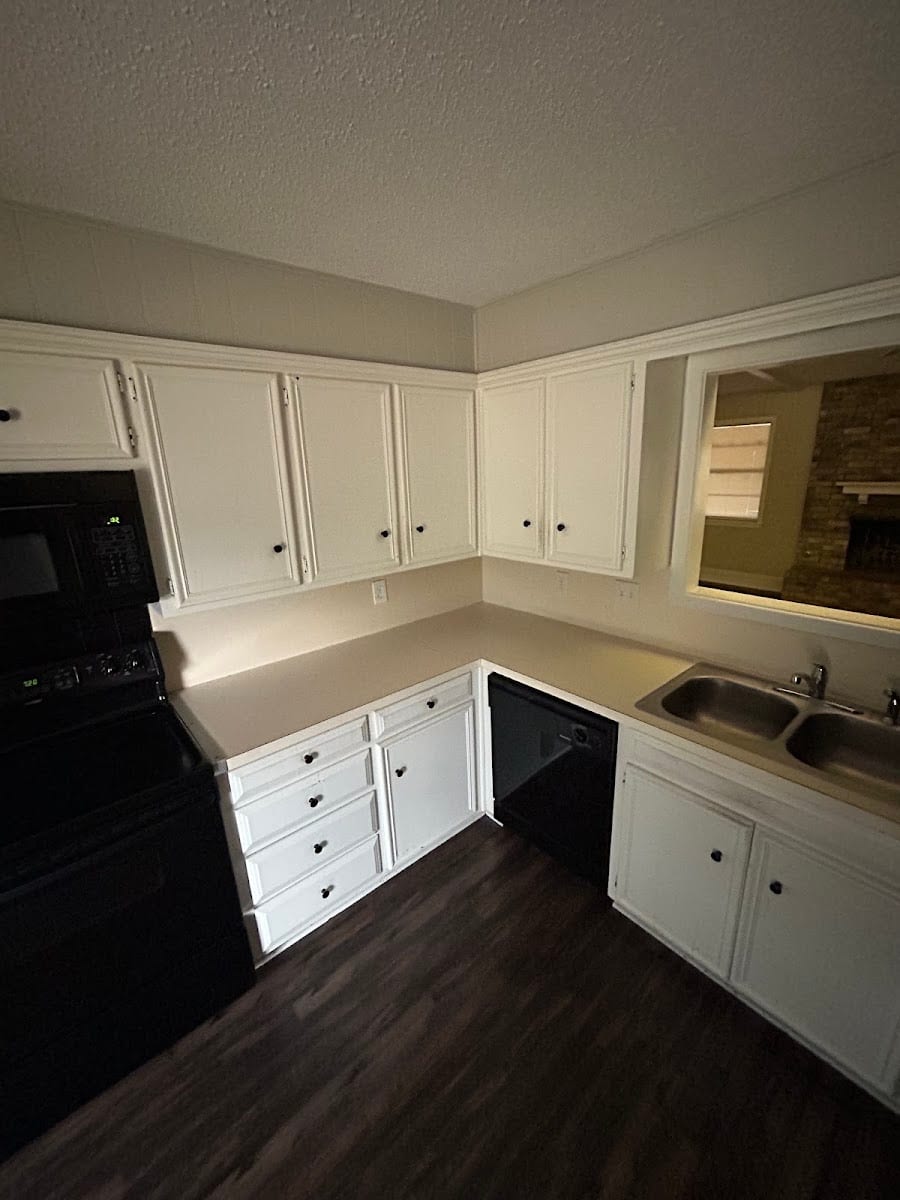 Doors Management & Leasing, photo 3