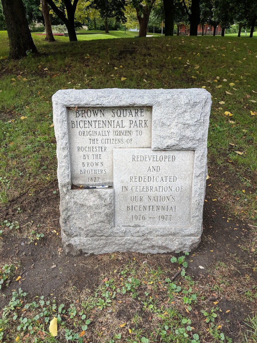 Brown Square Park, photo 3