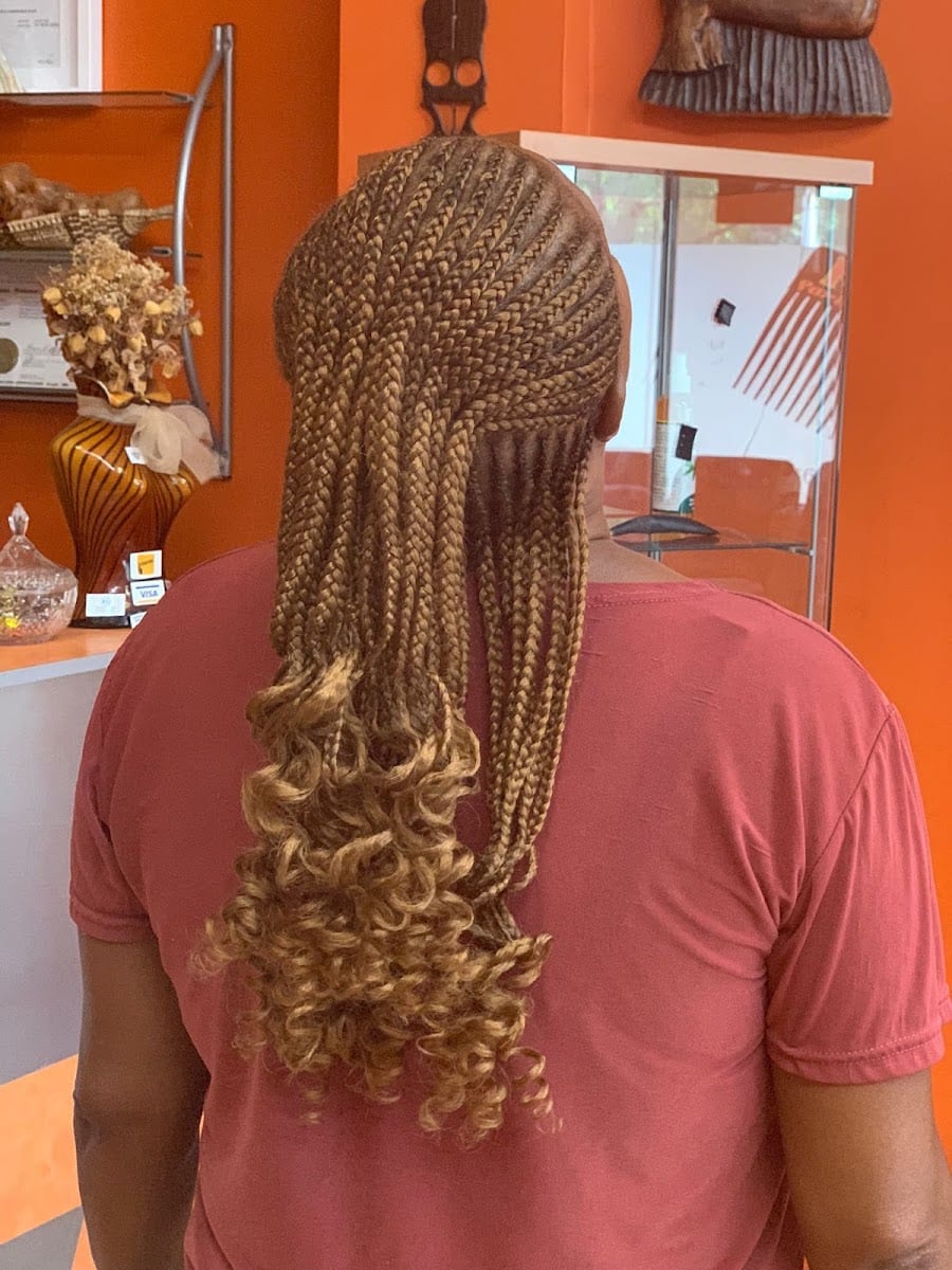 Zoma Beauty Salon