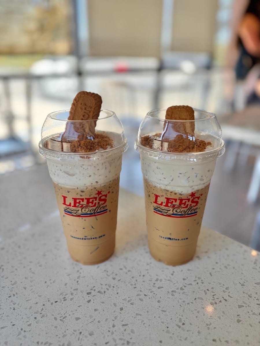 Lee's Sandwiches, photo 4