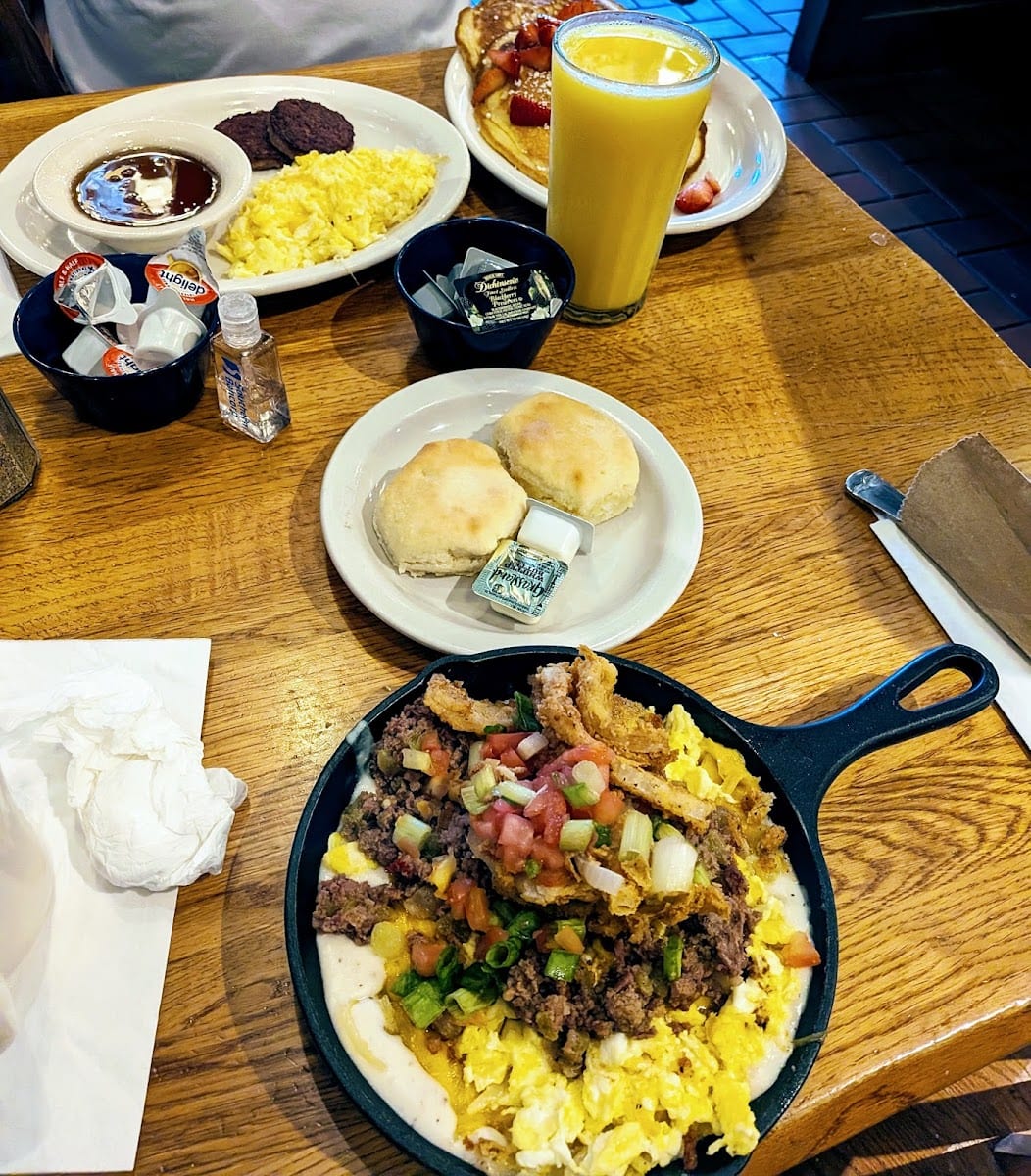 Cracker Barrel Old Country Store, photo 4