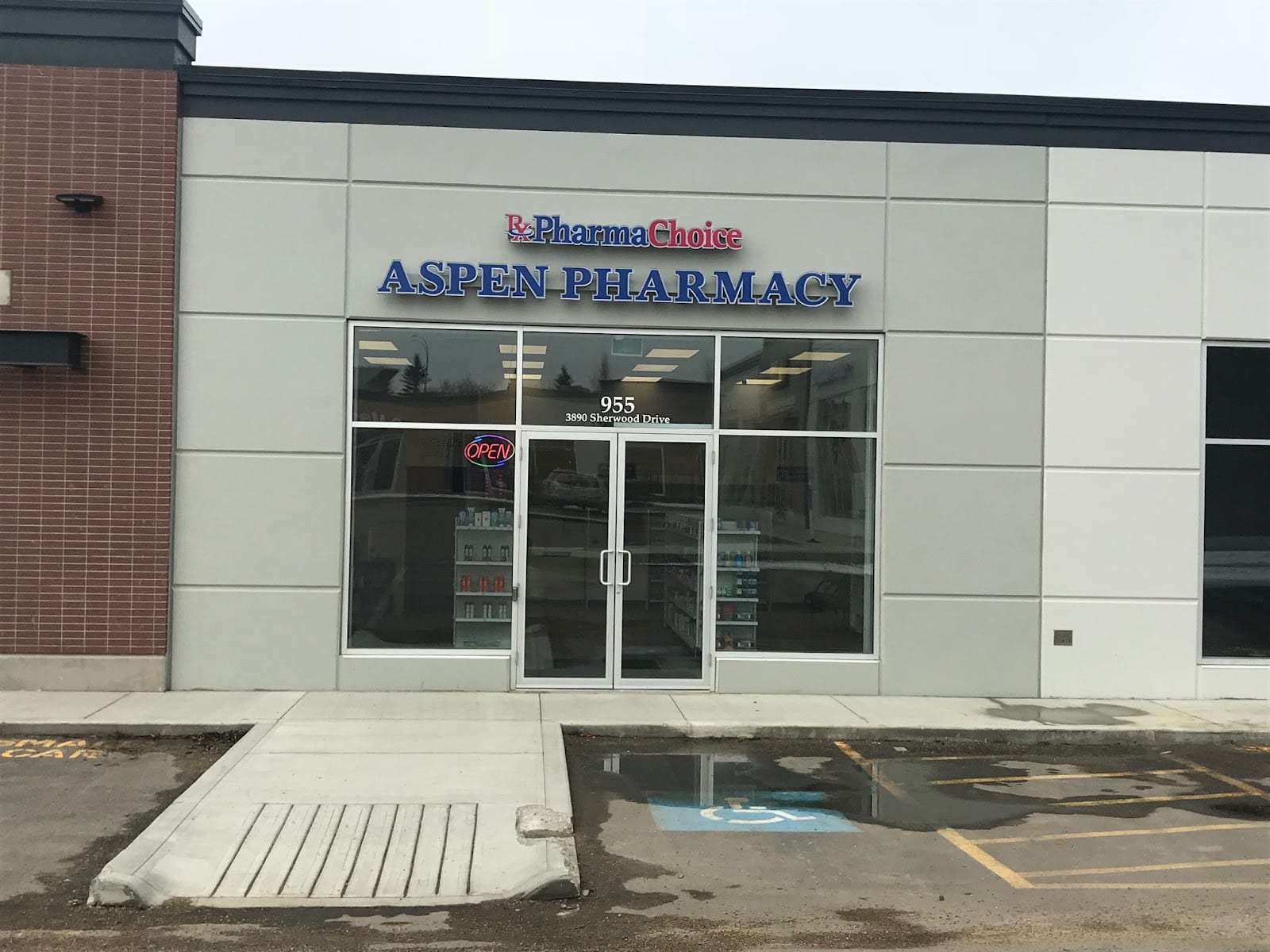 Aspen Pharmacy, photo 2
