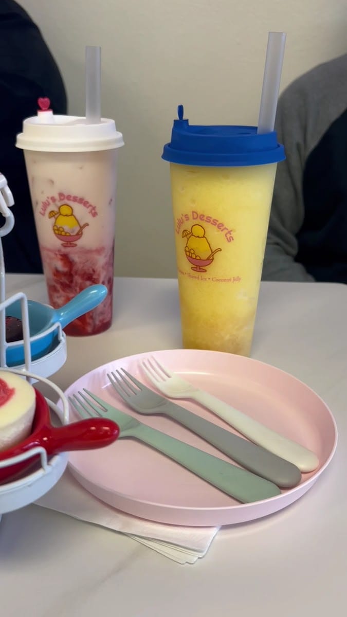 Lulu’s Desserts & Magic Pocket, photo 3