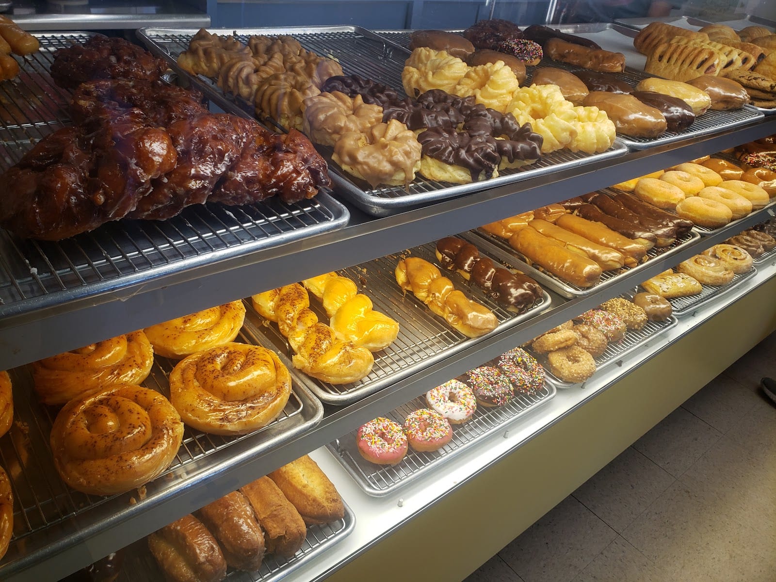Happy's Donut Tree