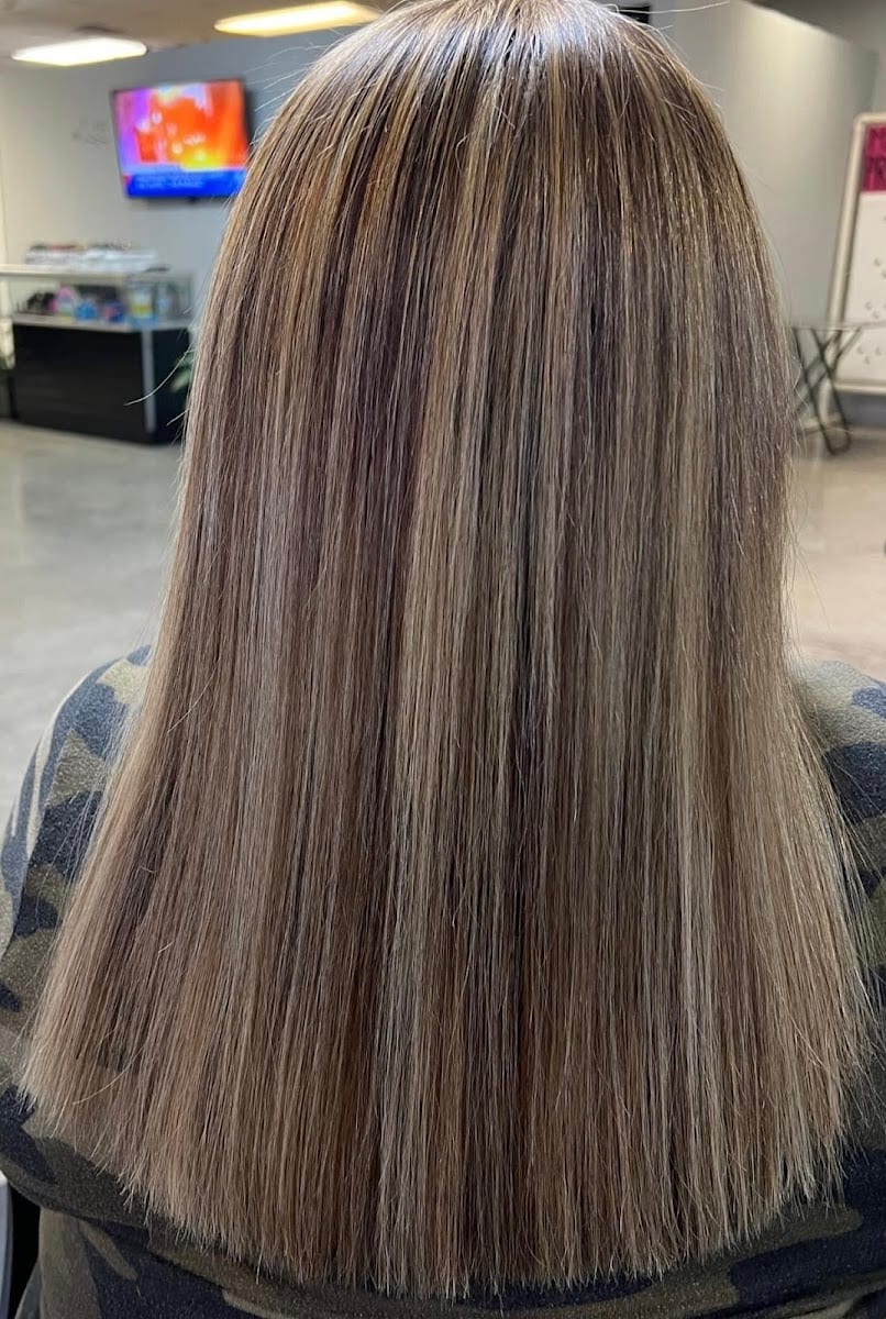 Yaozmara's Beauty Salon