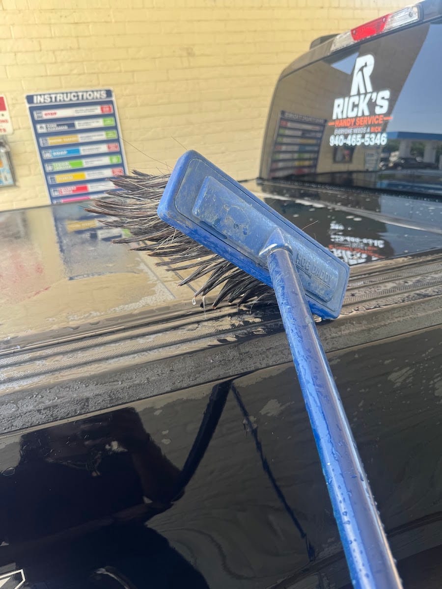 B&L Car Wash, photo 2