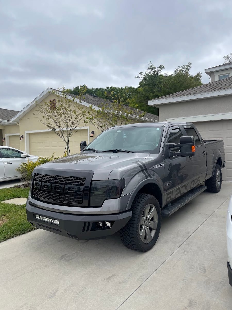 Parks Collision Center Tampa
